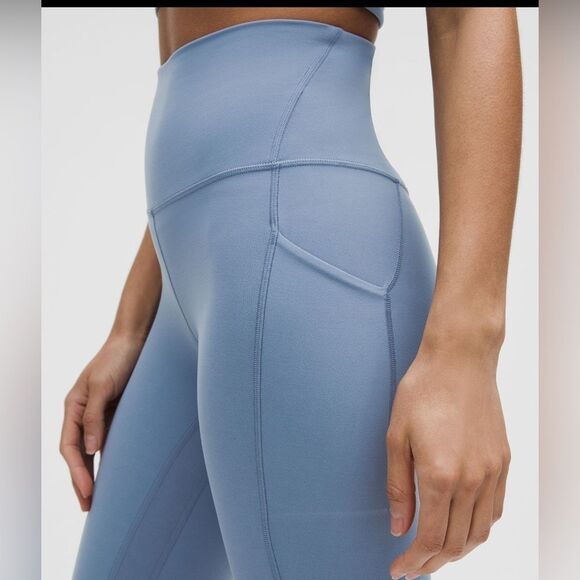 Lululemon Blue Leggings Sz 4 - Picture 4 of 8